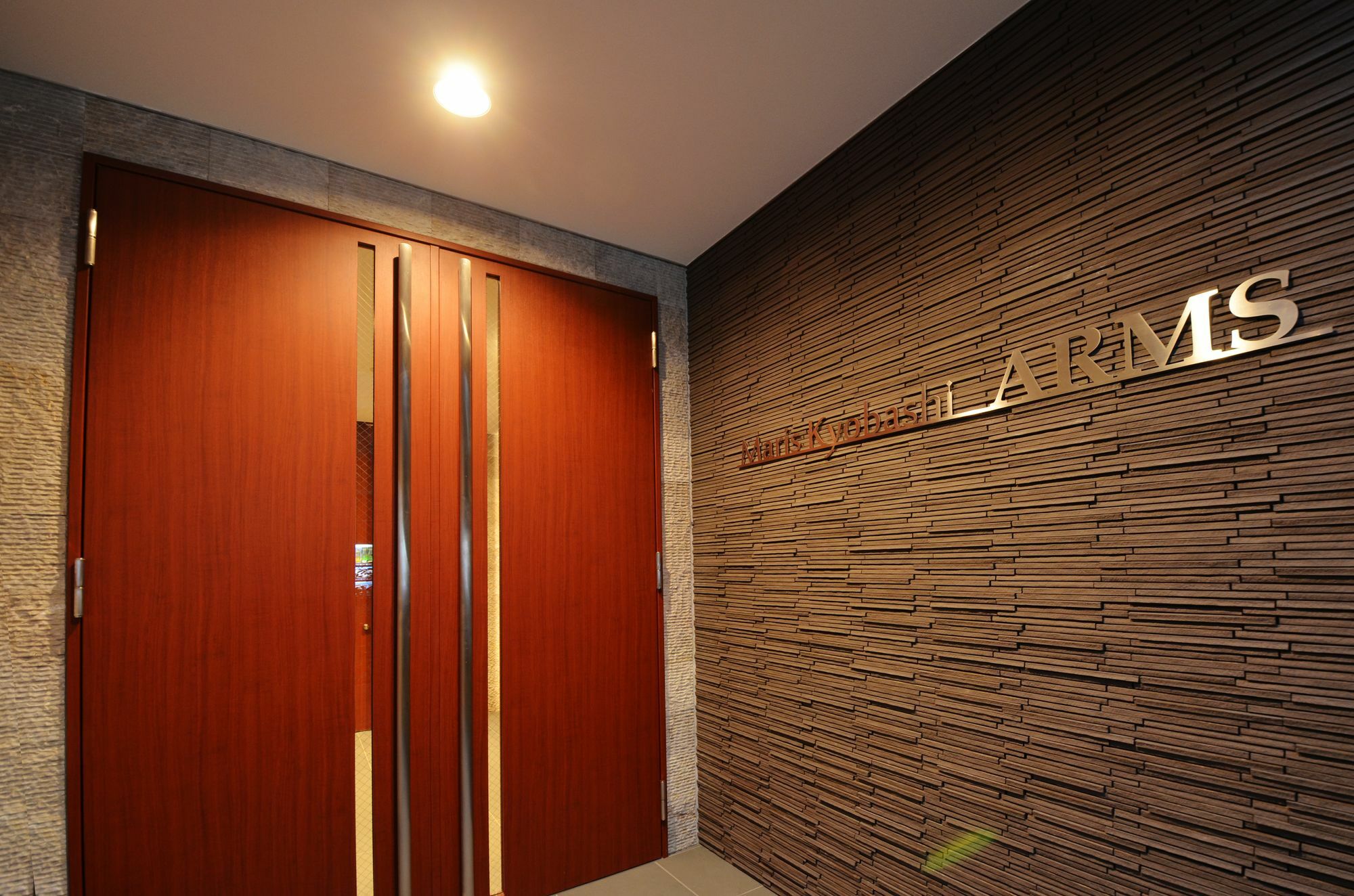 The Wonder At Stay-Maris Kyobashi Arms- Ōsaka Extérieur photo